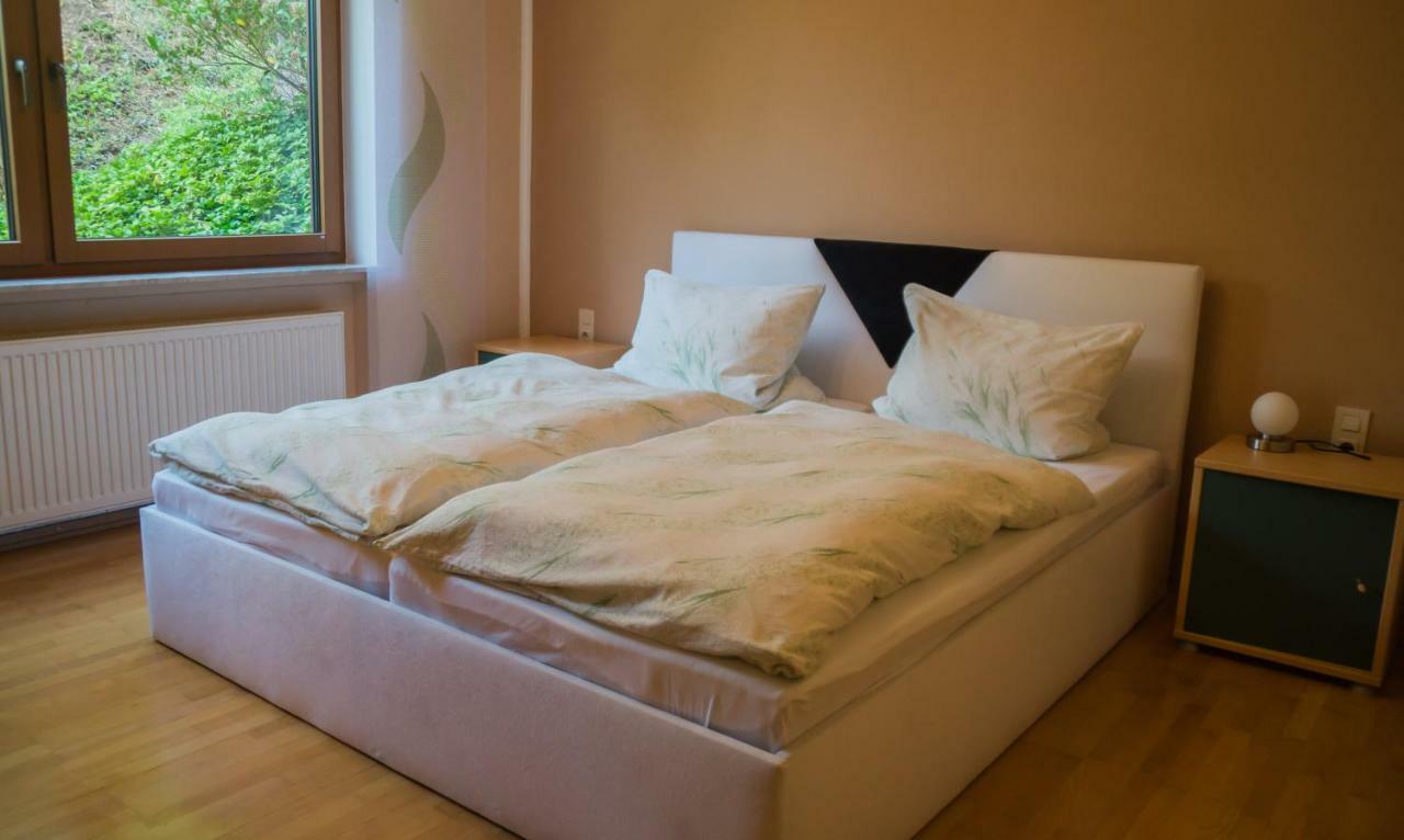 Zum Ehranger Wald 2A Apartamento Trier Exterior foto